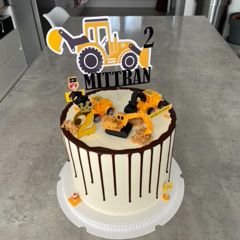 Layer cake construction (25 parts)