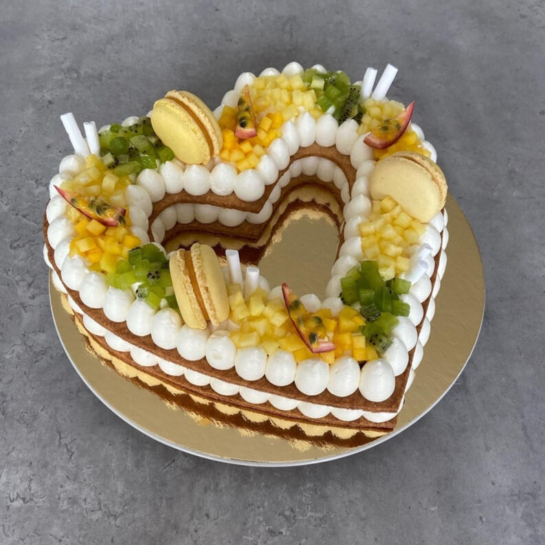 Cake en cœur aux fruits de saison